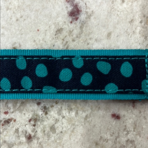 Thirty-One Blue Navy Lotsa Dots
Hang it up key fob - Picture 6 of 7